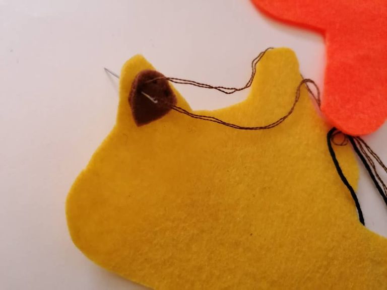 felt-yellowdoll-diy (11).jpeg