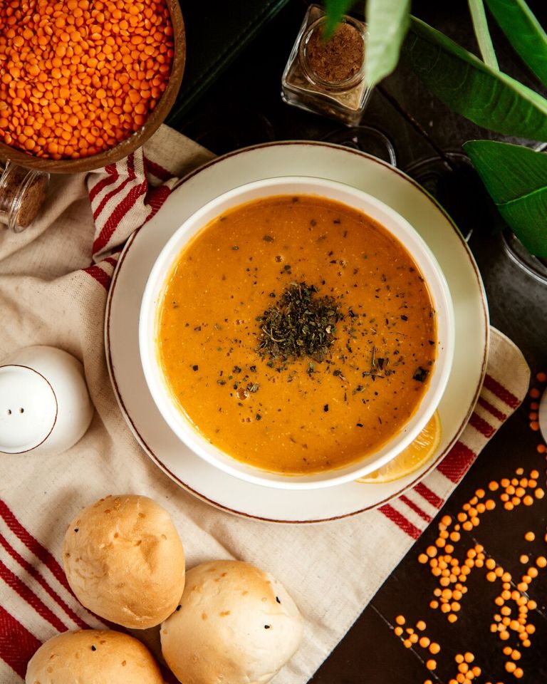 top-view-lentil-soup-traditional-azerbaijani-soup-with-lemon-dry-mint_140725-11544.jpg