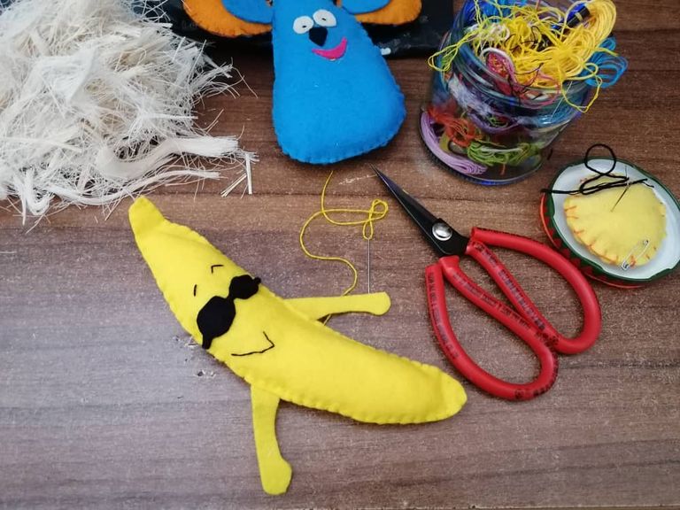 diy-felt-dollbanana (7).jpeg