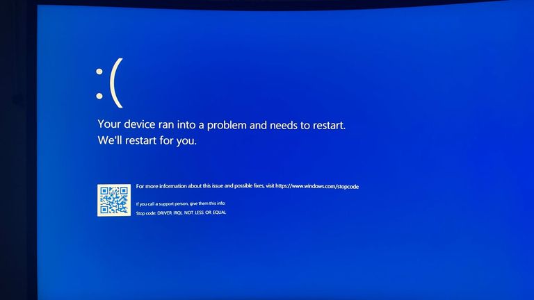 win11-blue-screen-crash.jpg