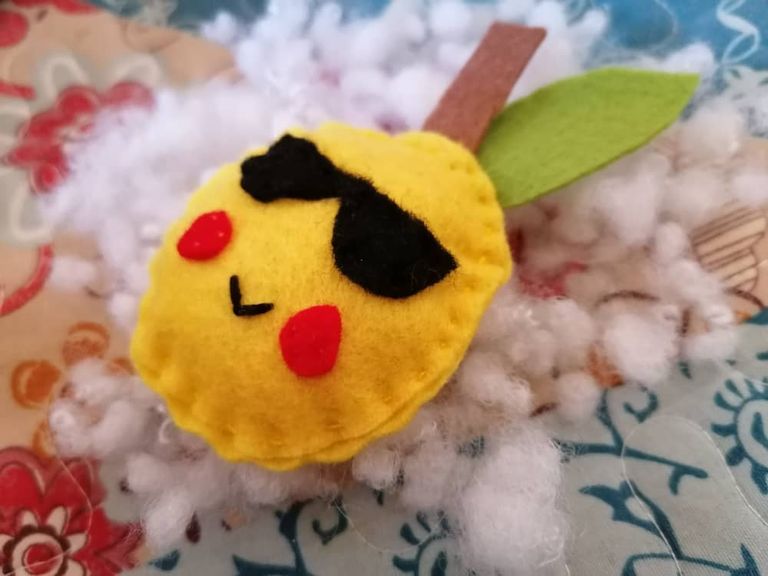 diy-apple-felt (14).jpeg