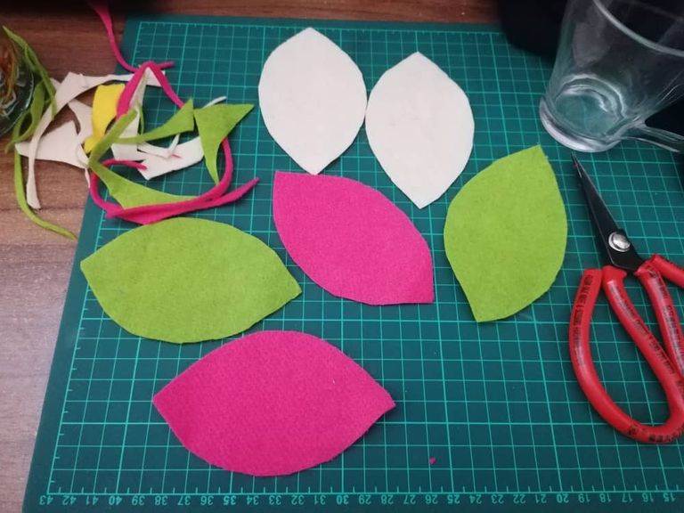 felt-diy-dolll2323 (7).jpeg