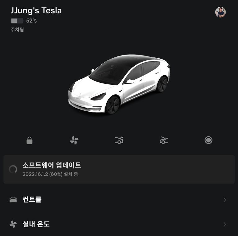 Screenshot_20220623-234524_Tesla.jpg