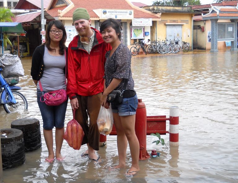 helping Vietnamese tourists find fresh bread during a deluge