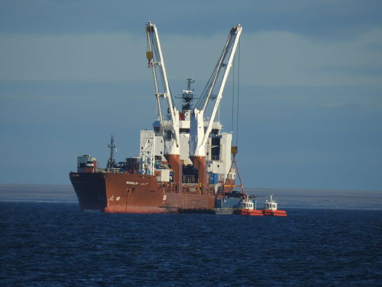 Take note of the truck ontop of the Sea-Can