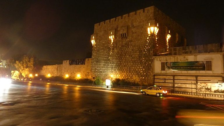 800px-Damascus_Castle_قلعة_دمشق.jpg