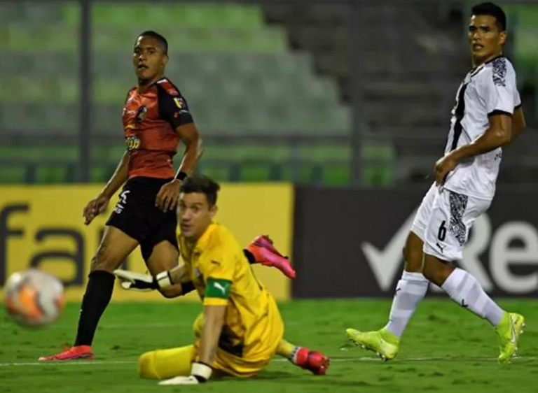 08-Copa-Libertadores-Caracas2-Libertad1.png