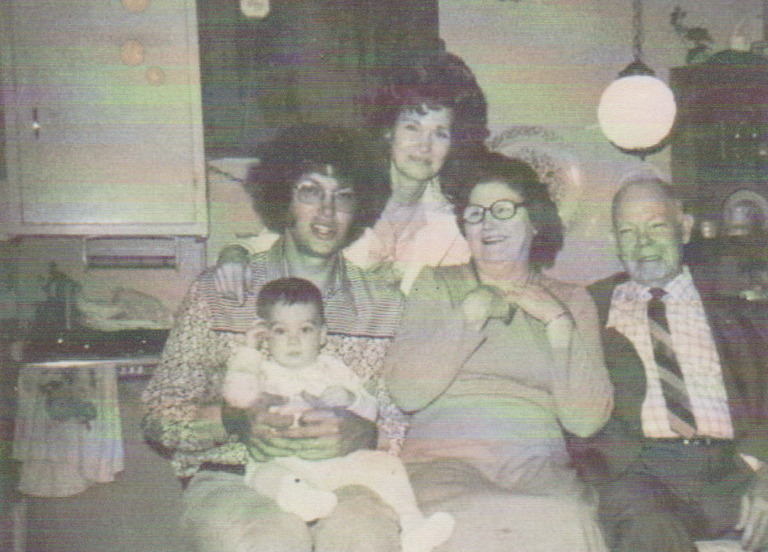 2009-10-26 - Monday - MySpace Photos of Jim Williams and his family from the 1970s, 1980s, etc-5.png