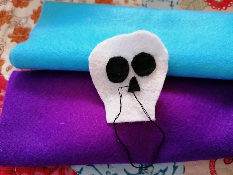 craft-skull-felt_(5).jpg