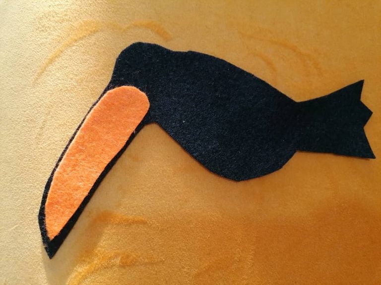 diy-toucan3-felt (12).jpeg