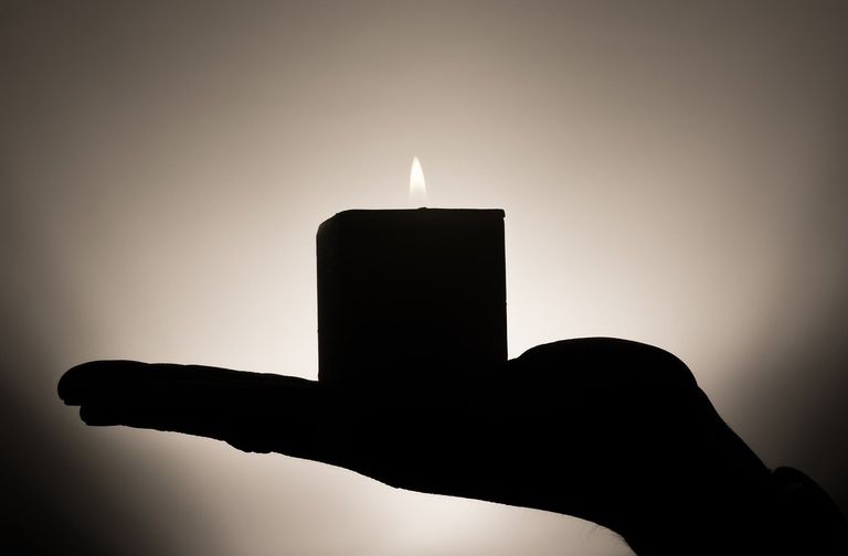 candle-335965_1280.jpg