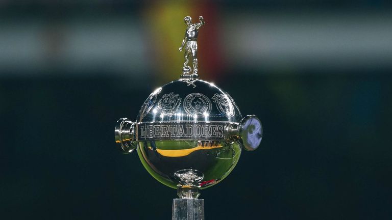 03.-Segunda-fecha-de-la-libertadores-trofeo.jpg