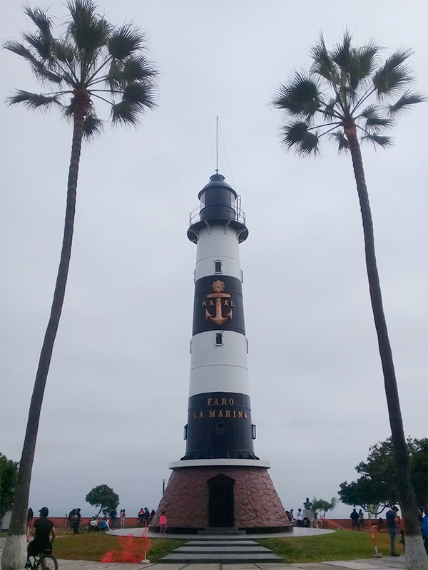 Malecón-de-Miraflores,-faro.png