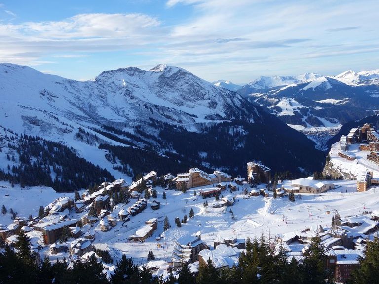 Good-lift-links-to-the-rest-of-Portes-du-Soleil-makes-Avoriaz-an-ideal-choice.jpg