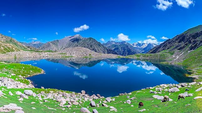 visit-lake-in-swat.jpg