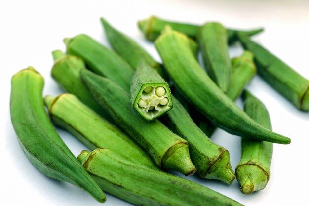 raw-okra-ladyfingers-isolated-white-background_14349-560.jpg