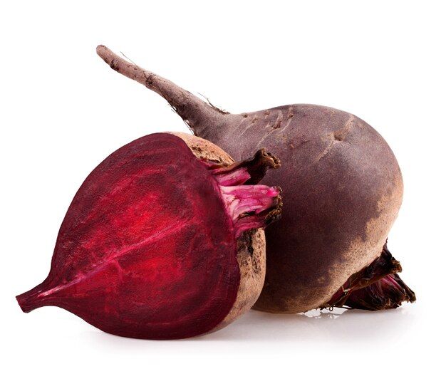 fresh-beetroot-isolated-white-background_272787-1065.jpg