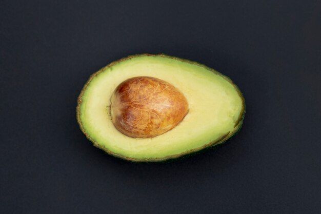 top-view-avocado-half-with-pit_23-2148426515.jpg