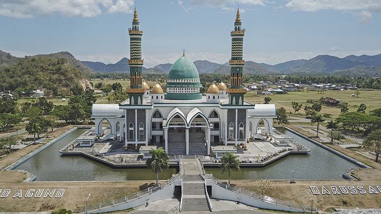 02_ant_masjid_agung__2_.jpg