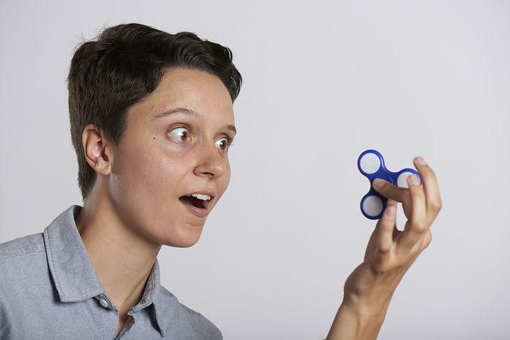 fidget-spinner-2748234__480.jpg