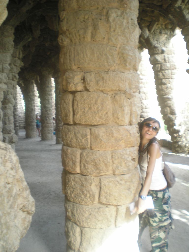 281.-Park-Guell-La sala de las 100 columnas barça 114.jpg