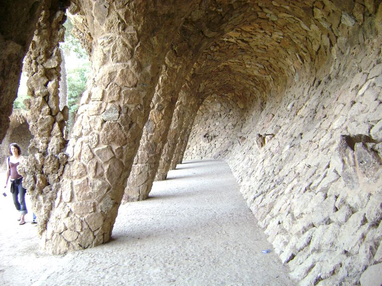 281.-Park-Guell-La sala de las 100 columnas DSC00881.JPG