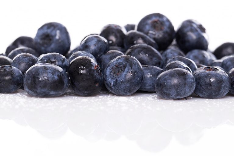 lots-blueberries_144627-396.jpg