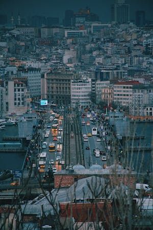 free-photo-of-cityscape-with-a-traffic-at-dawn.jpeg