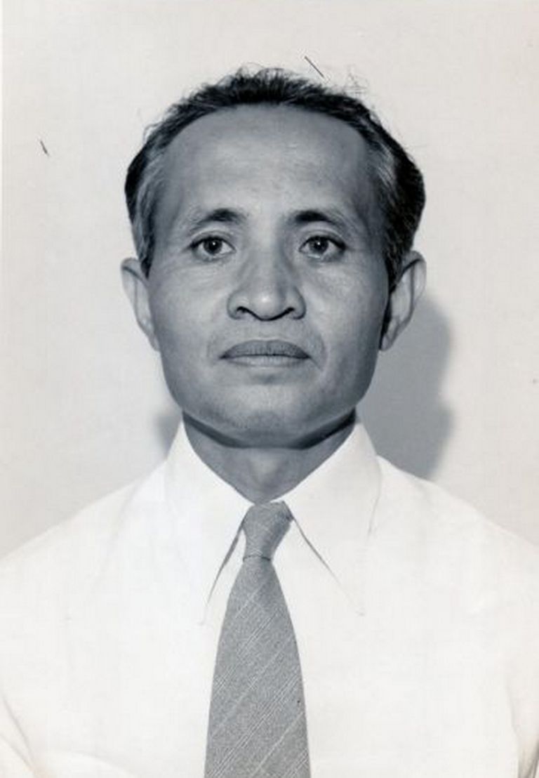 380px-Sutan_Takdir_Alisjahbana_-_P09_287.jpg