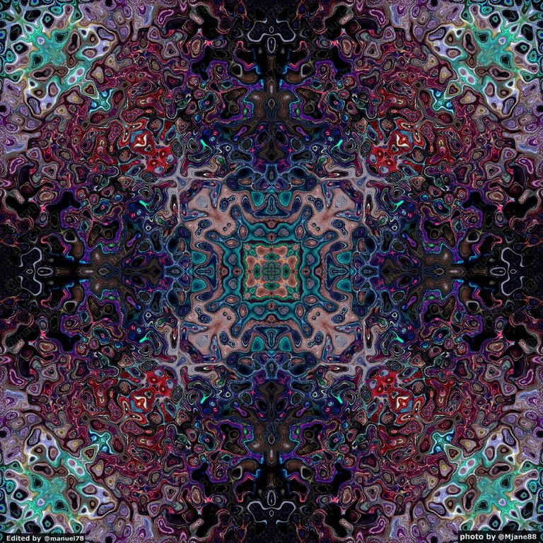 imgonline-com-ua-Kaleidoscope-PEyl16LGPBqUI.jpg