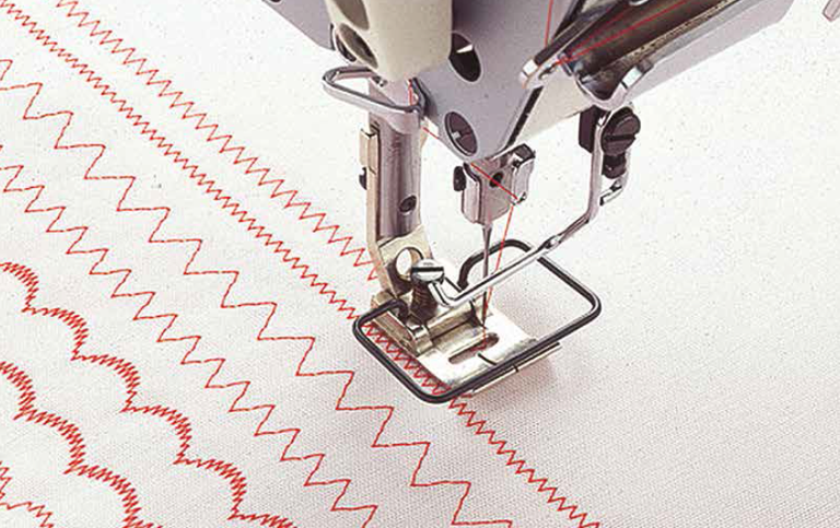 zig-zag-sewing-machine.png