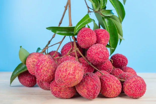 lychee-fruit-photography_1150-13684.webp