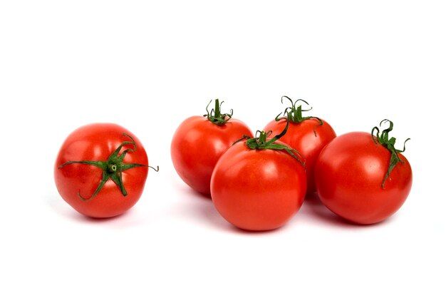 big-red-fresh-tomatoes-white-background_114579-55587.jpg