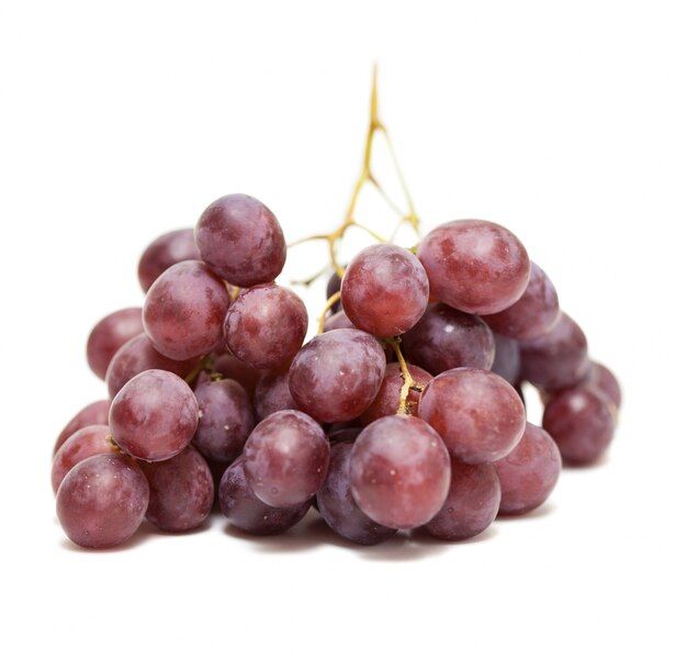 close-up-bunch-grapes_1149-761.jpg