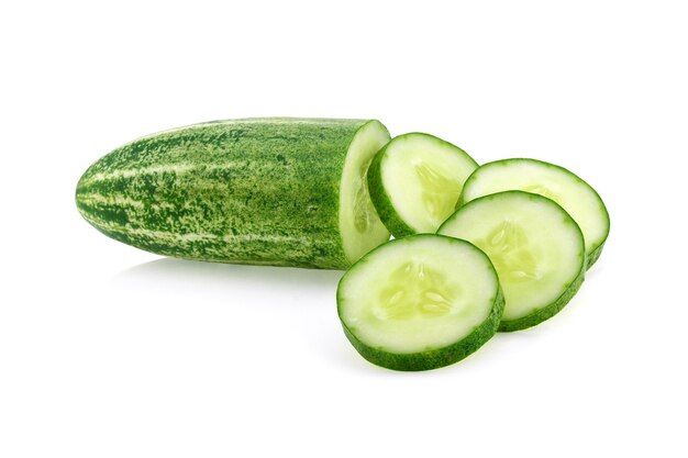 cucumber-slices-isolated_403166-196.jpg