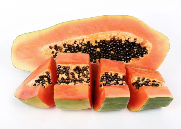 fresh-papaya-fruit_144627-34231.webp