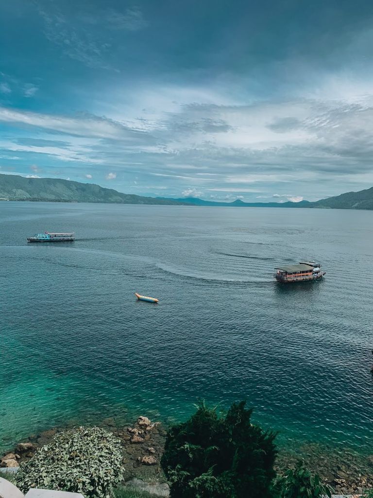 Danau_Toba_di_Sumatera_Utara-2021_10_09-07_41_26_b2abdedf5f40b9633557442e739f62ca.jpg