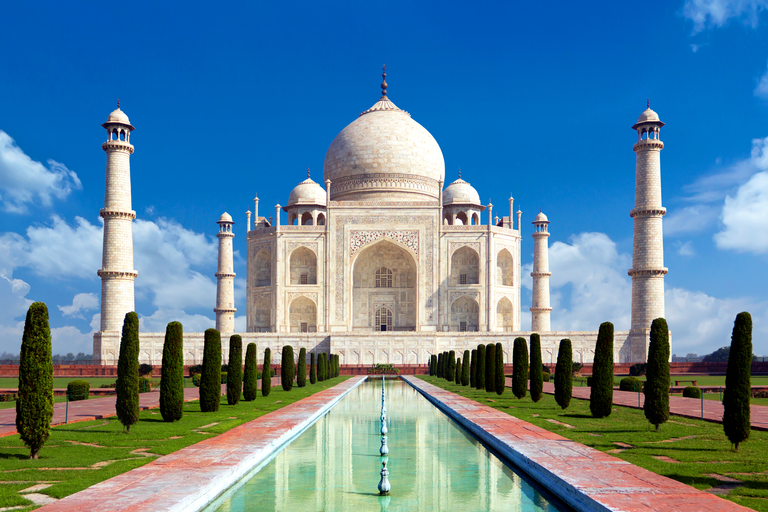 asia-india-agra-taj-mahal-front-view-no-people.png