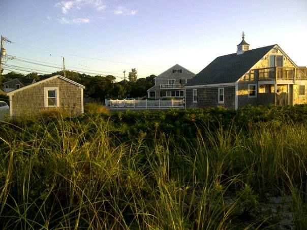 cape cod houses.jpg