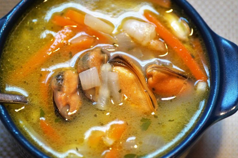 262.-fish-soup-3054627_1920.jpg