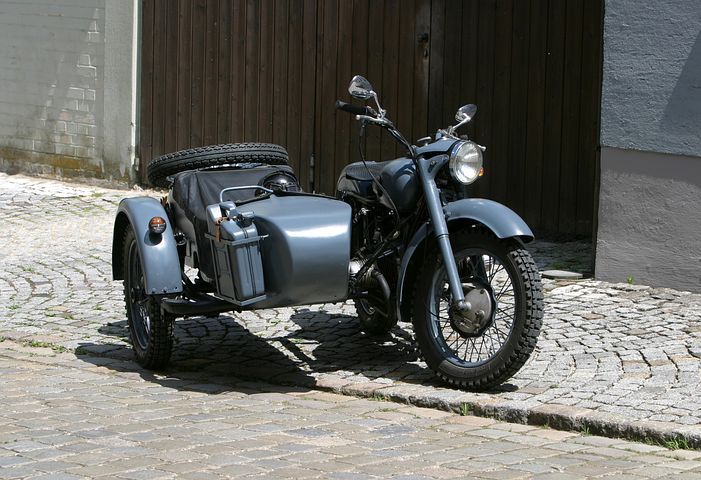 old-motorcycle-639690__480.jpg