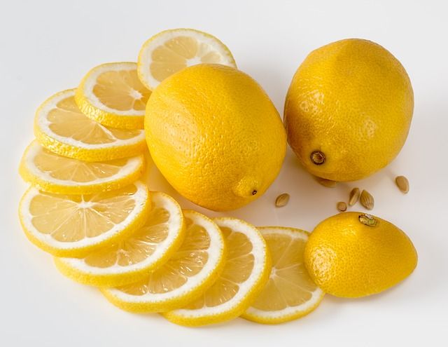 lemon-3225459_640.jpg