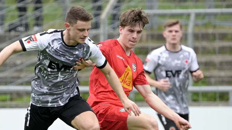 luca-meixner-r-er-spielte-seit-der-jugend-in-reutlingen.webp