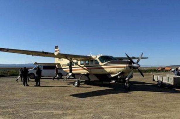 0_A-Bering-Air-Cessna-Caravan-at-Golovin-Airport.jpg