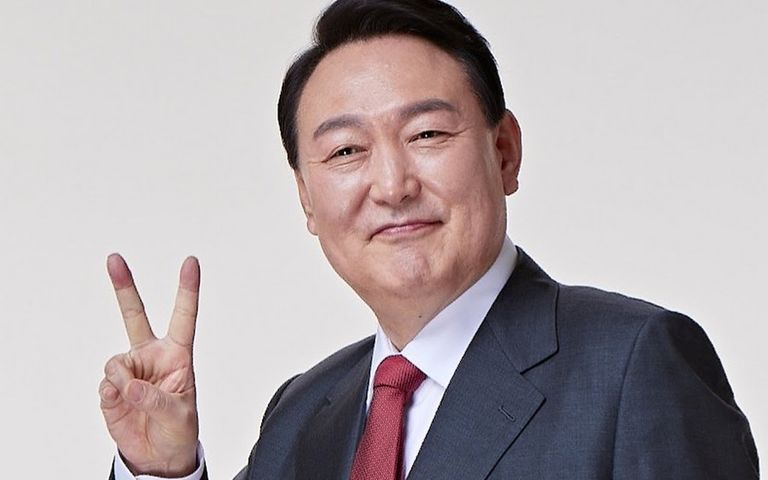 Yoon-Suk-Yeol.jpg