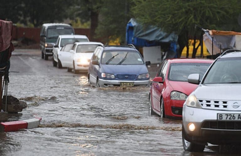 Flash-floods-in-Botswana.jpeg