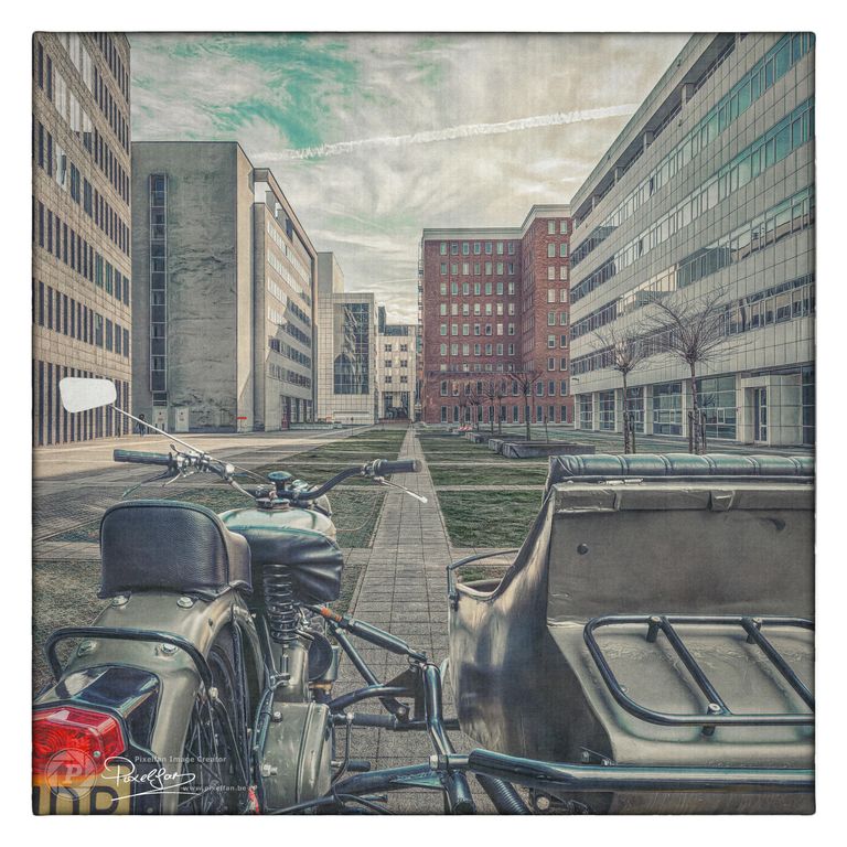 motor_sidecar_antwerpen_rijnkaai_border_2200px.jpg