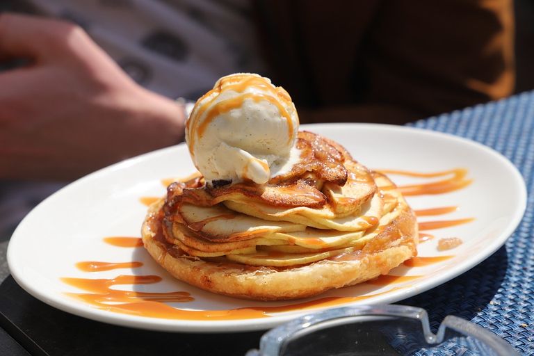 French Apple Cake.jpg