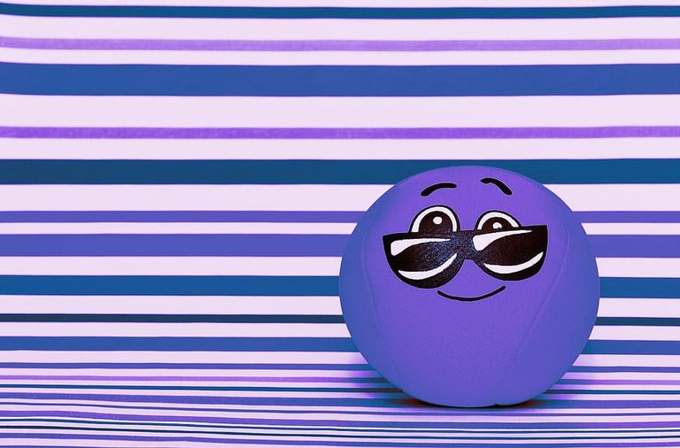 smiley-cool-funny-purple.jpg