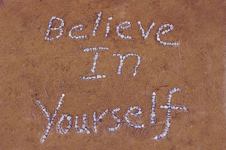 believe-in-yourself-2636203_1280.jpg